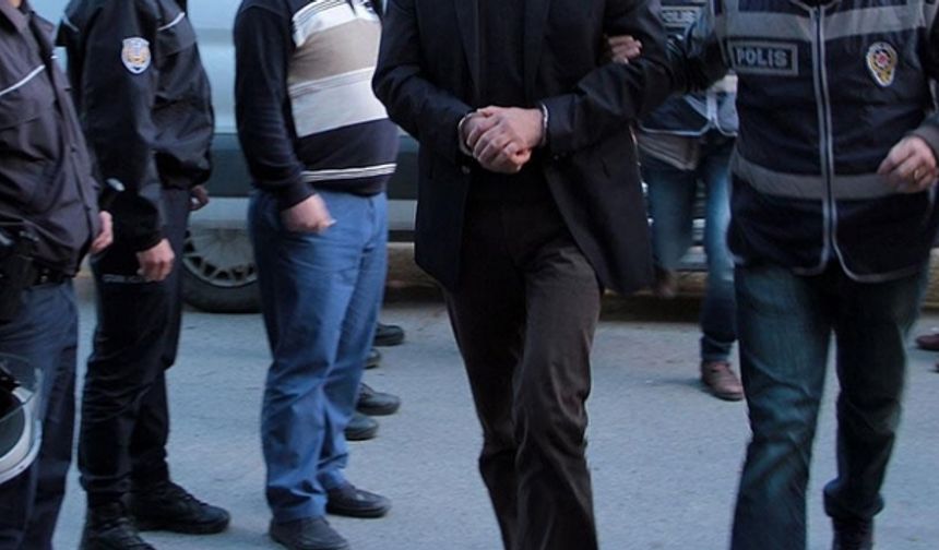 İstanbul merkezli 13 ilde dolandırıcılık operasyonunda 67 zanlı yakalandı