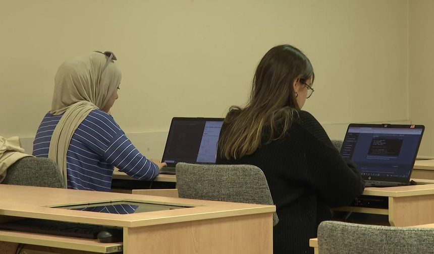 Yükseköğretim sistemine kayıtlı öğrenci sayısı 6,7 milyon oldu