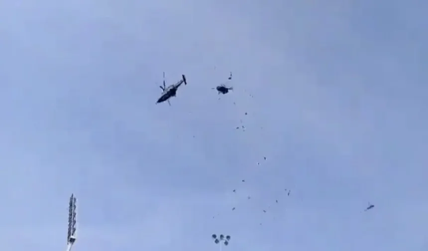 2 askeri helikopter havada çarpıştı: İşte o anlar!