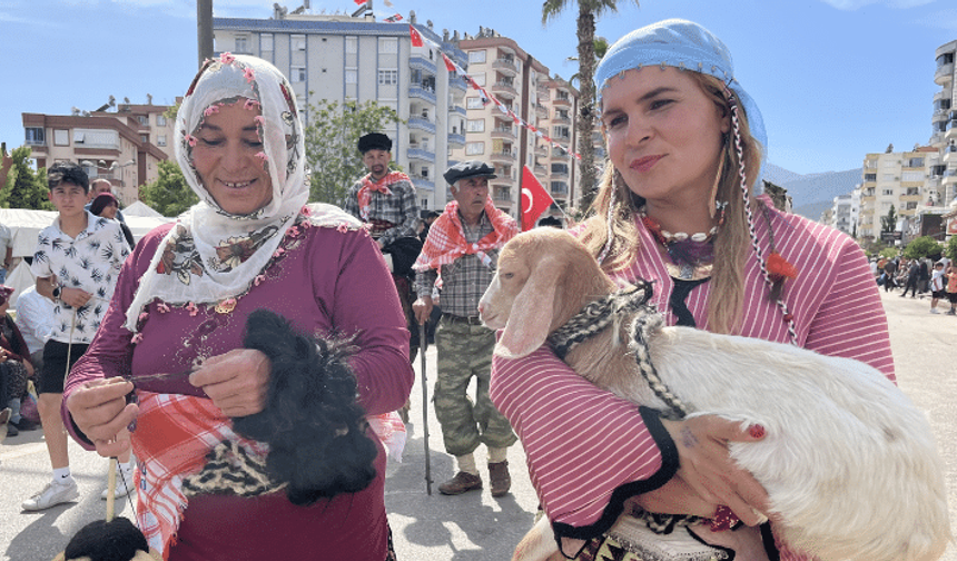 Antalya’da Yörük göçü canlandırıldı