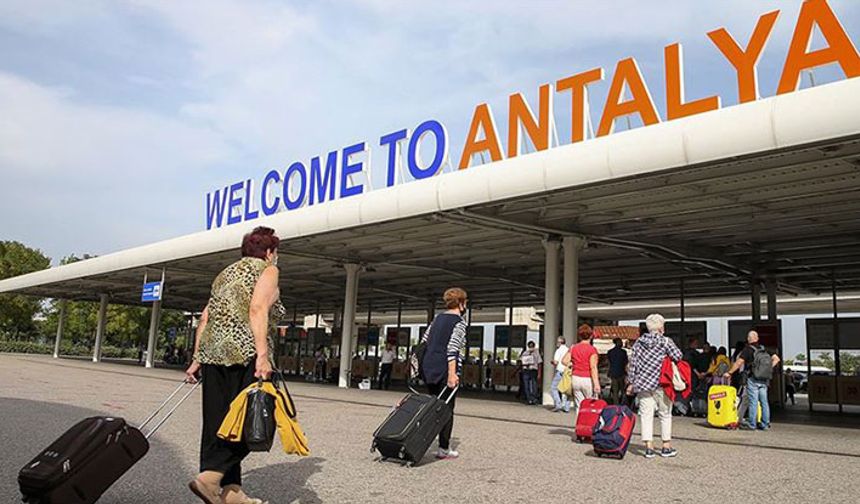 Antalya'da 17 milyon turist hedefine adım adım