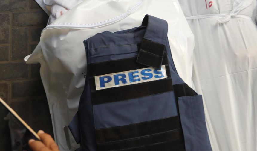 İsrail 5 gazeteciyi daha öldürdü