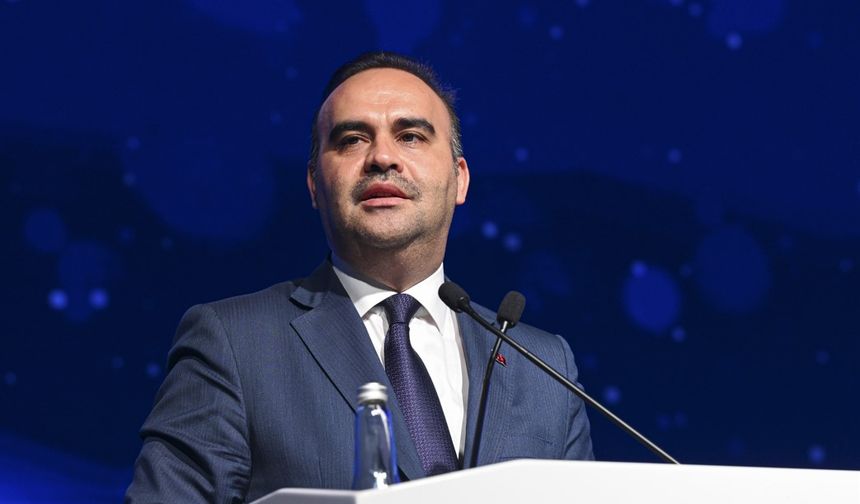 Bakan Kacır, araştırmacı ve öğrencilere verilen burs desteklerinin artırıldığını açıkladı