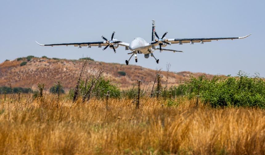 Etkinliklerde, TCG Anadolu gemisi, Kuzey Kıbrıs Türk Cumhuriyeti'ne (KKTC) liman ziyareti yapacak ve 50. yıl anısına 50 gemi ile denizde geçit töreni icra edilecek. Geçit töreninde 2 Bayraktar AKINCI TİHA ile 4 F-16 savaş uçağı da yer alacak.