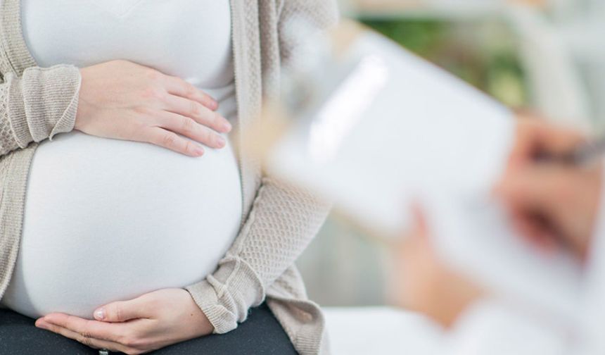 Obezite ve ileri anne yaşı riskli gebeliği artıyor:
