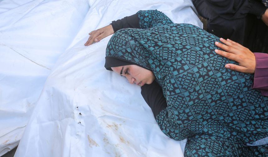 İsrail'in Gazze'ye saldırılarında can kaybı 70 bin 117'ye yükseldi