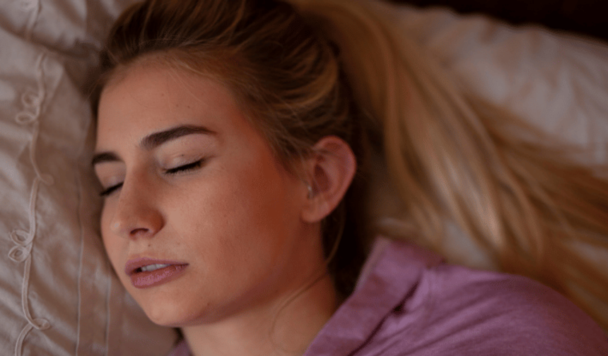 Diş sıkma ve yanlış duruş baş ağrılarının tetikleyicileri