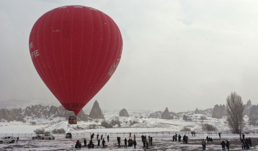 Kapadokya'da balonlar 13 gündür havalanamıyor