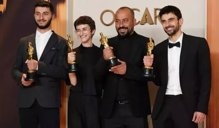 İsrail ordusu Oscar kazanan filmin Filistinli yönetmenini gözaltına aldı