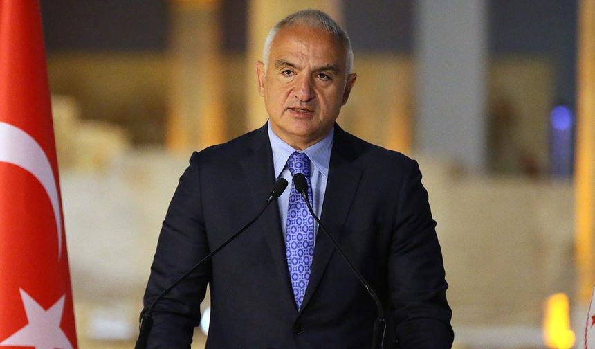 Bakan Ersoy açıkladı: Turizm gelirleri rekor kırdı