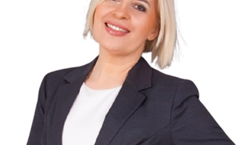 EĞER YAKANIZDA HİLAL’İ AHMER ÇİÇEĞİ VARSA