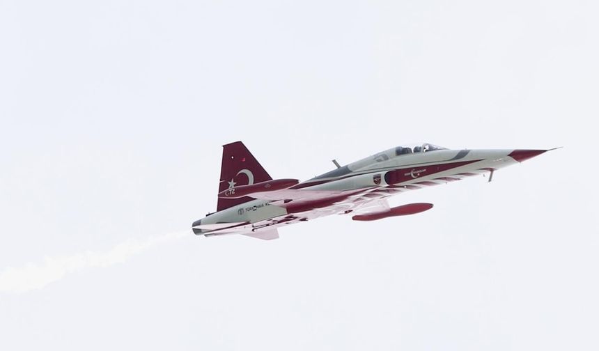 Türk Yıldızları ve SOLOTÜRK, etkinlikler kapsamında Samsun'a geldi.