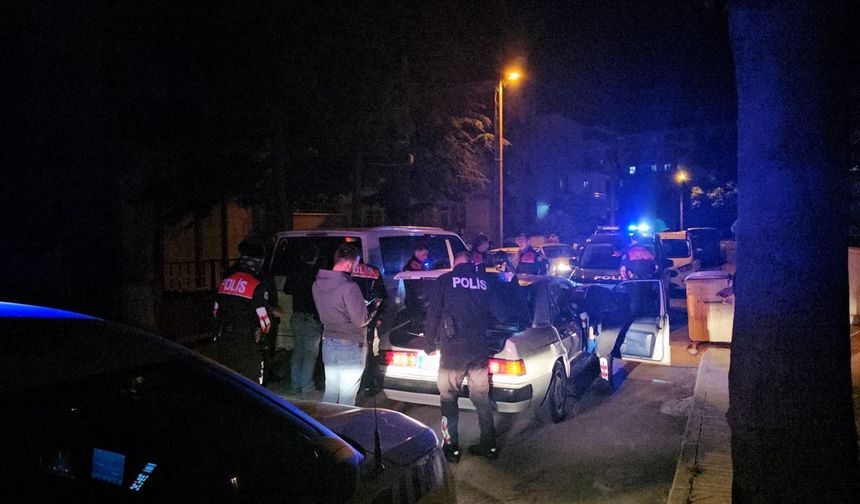 Çorum’da polisten kaçan sürücü polis kovalamacasıyla yakalandı