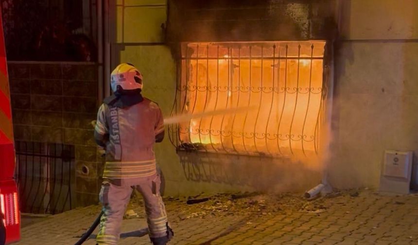 Esenyurt'ta yangın: 1 kişi yaralandı, 13 kişi dumandan etkilendi