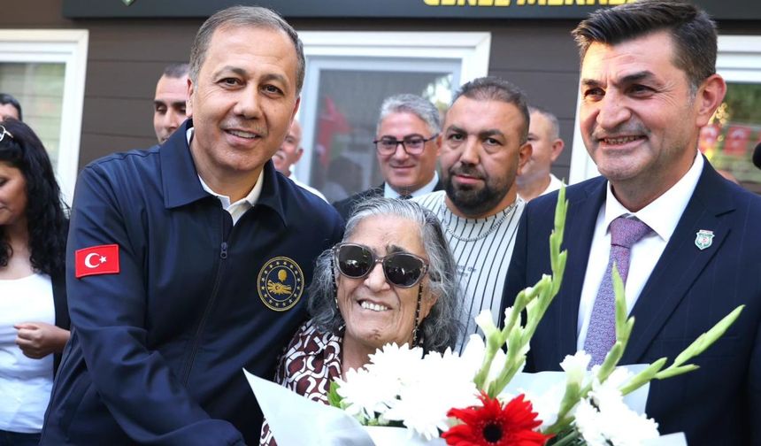Bakan Yerlikaya, şehit aileleri ve gazilerle bir araya geldi