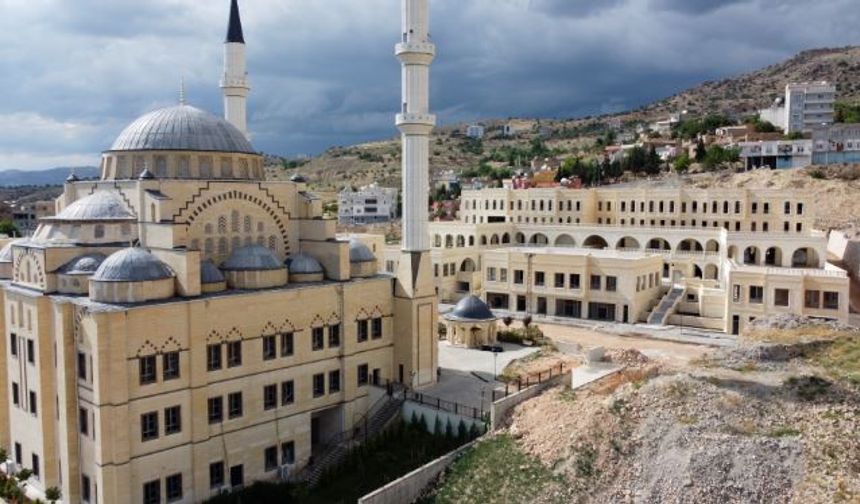 Bakan Kurum, Mardin'in Yeşilli ilçesindeki kentsel dönüşümü paylaştı