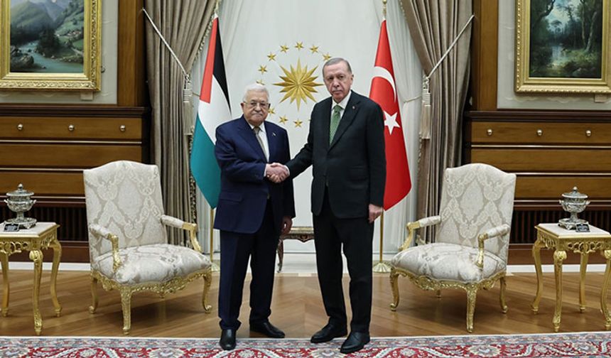 Cumhurbaşkanı Erdoğan, Filistin Devlet Başkanı Mahmud Abbas ile telefonda görüştü