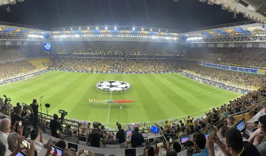 Kadıköy'de yıllar sonra Şampiyonlar Ligi müziği çaldı