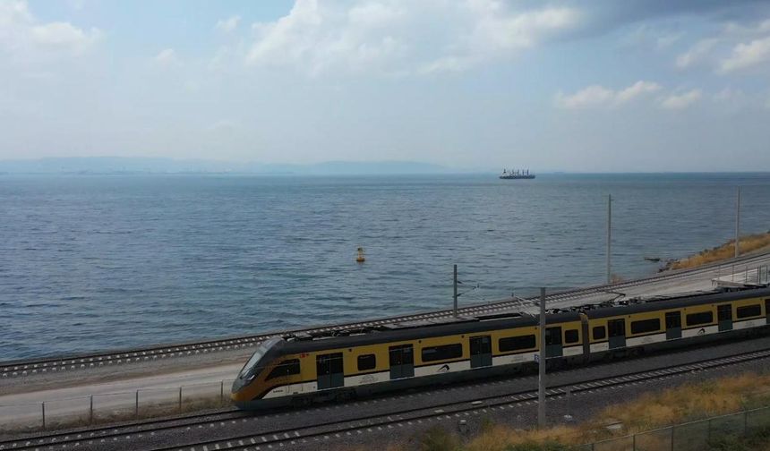 Milli banliyö tren setinin ikincisinin üretimi tamamlandı
