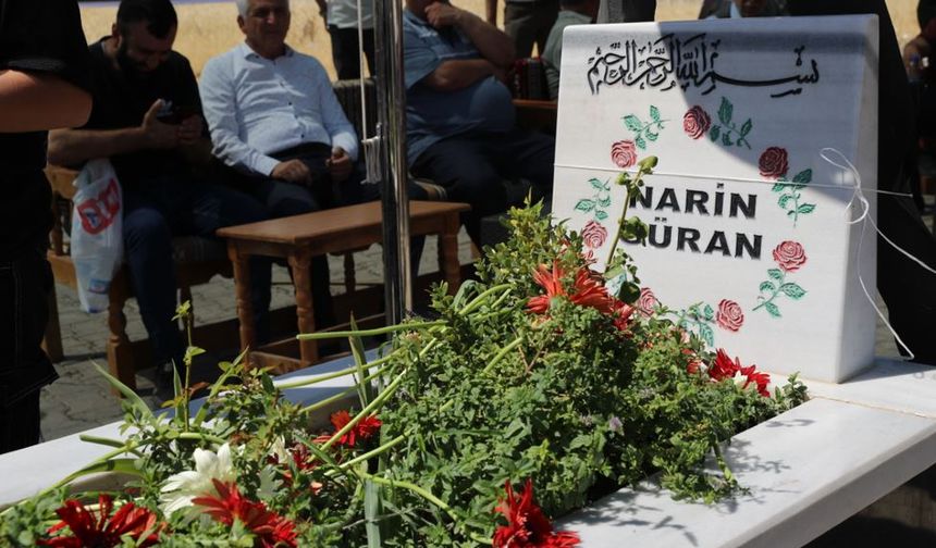 Narin Güran cinayetinin üzerinden 1 yıl geçti: Mezarı başında anıldı