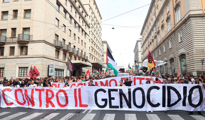 İtalya'da Gazze için genel greve gidildi
