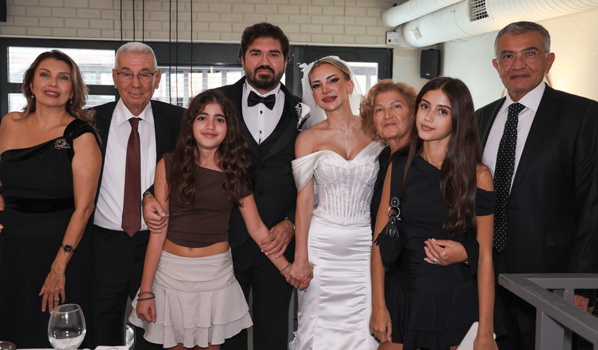Rasim Ozan Kütahyalı dünyaevine girdi
