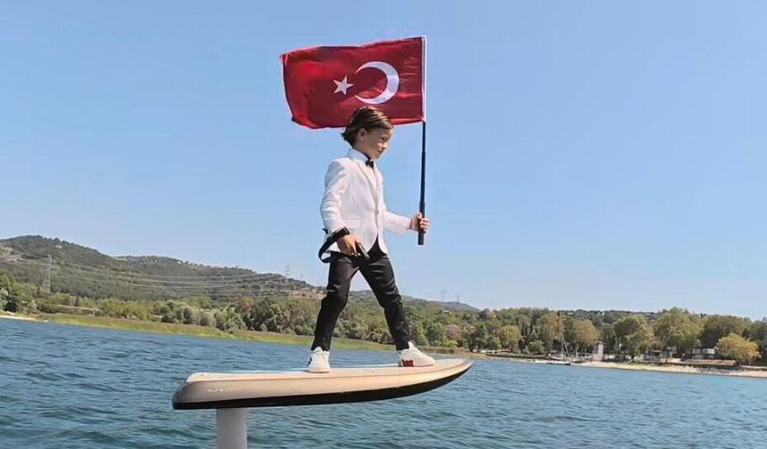 Zayn Sofuoğlu’ndan, 30 Ağustos Zafer Bayramı paylaşımı