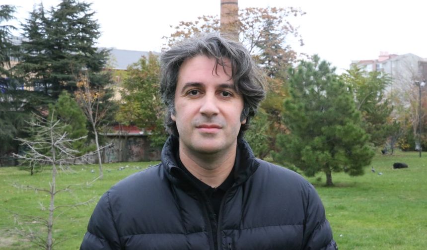 Hesabına milyonlar geldi! Ünlü akademisyen hesabına gelen parayı görünce şoke oldu