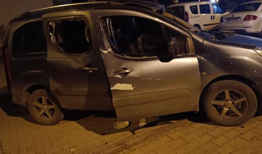 Sigara içmek istediği esnada otomobilde patlama yaşandı