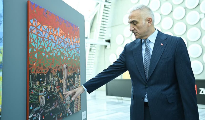 Cumhuriyetin Başkenti Ankara’nın hafızası tuvale taşındı