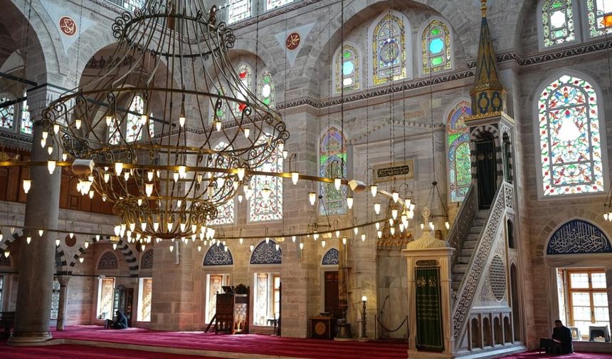 İstanbul’un zirvesindeki selatin eser: Edirnekapı Mihrimah Sultan Camisi