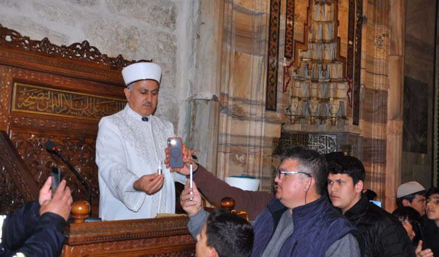 Mersin'de Sakal-ı Şerif’e yoğun ilgi