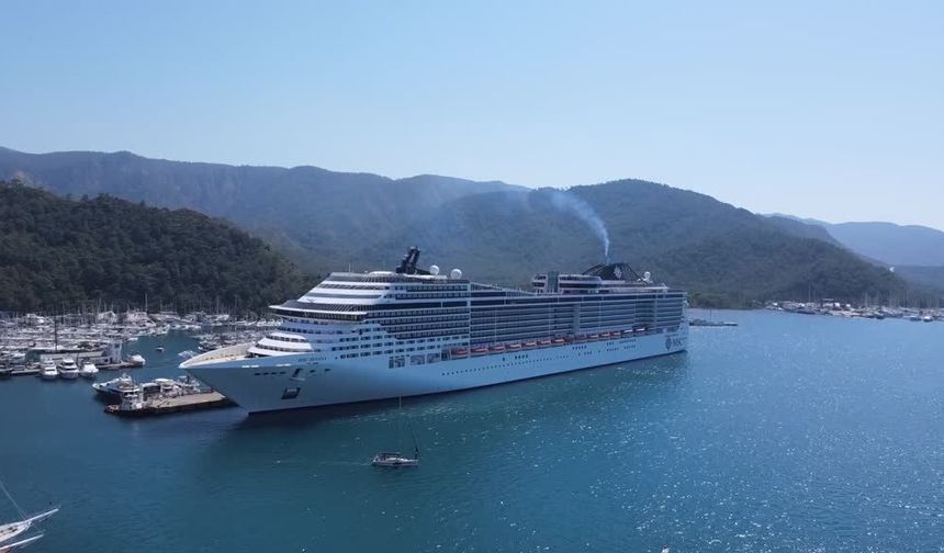 Marmaris'e "MSC Divina" kruvaziyeriyle 3 bin 280 turist geldi