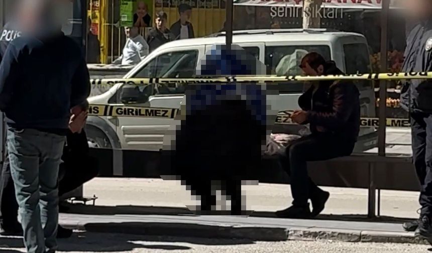 Yürek burkan olay! Ekmek almaya çıkmıştı, durakta hayatını kaybetti