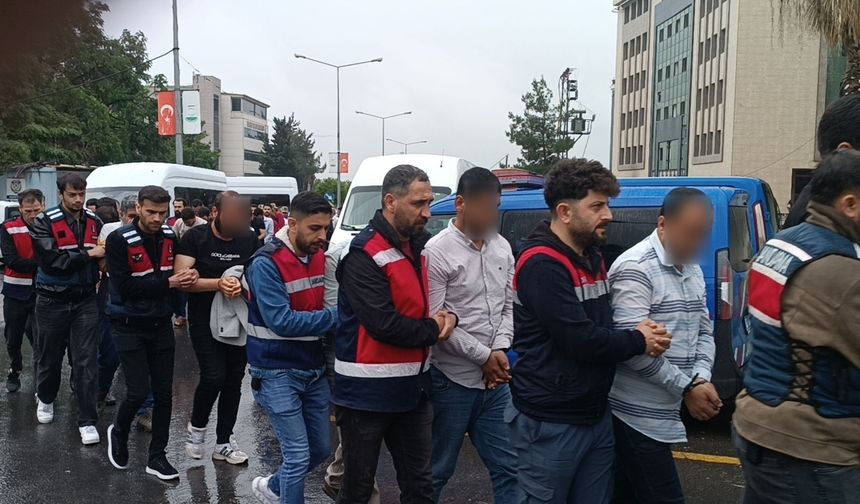 Askerlikten kaçmak için sahte rapor iddiası: 44 gözaltı