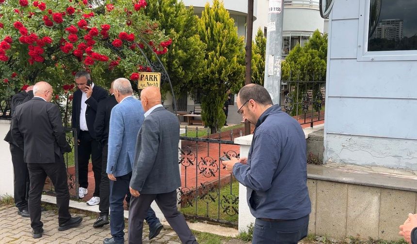 Mutlak butlan kararının ardından dikkat çeken ziyaret: CHP’li vekiller Kılıçdaroğlu’nun konutuna gitti