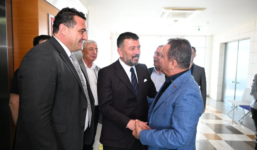 Antalya’daki rüşvet soruşturmasını sarsan tanık ifadesi: “Bir paket verildiğini gördüm”