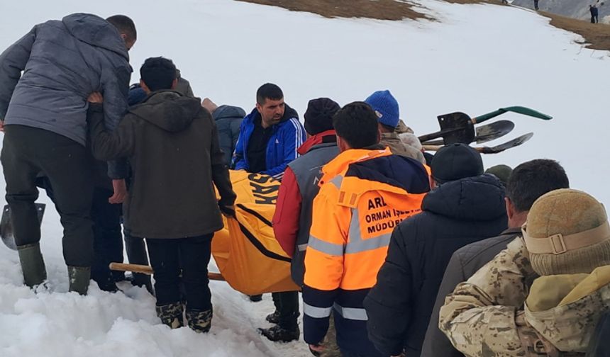 Artvin Ardanuç’ta çığ faciası: Kayıp çoban Bülent Gezer’in cansız bedenine ulaşıldı