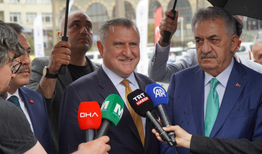 Bakan Bak'tan saldırıya ilişkin açıklama: Hiçbir şey kapalı kalmasın, açıklansın, araştırılsın