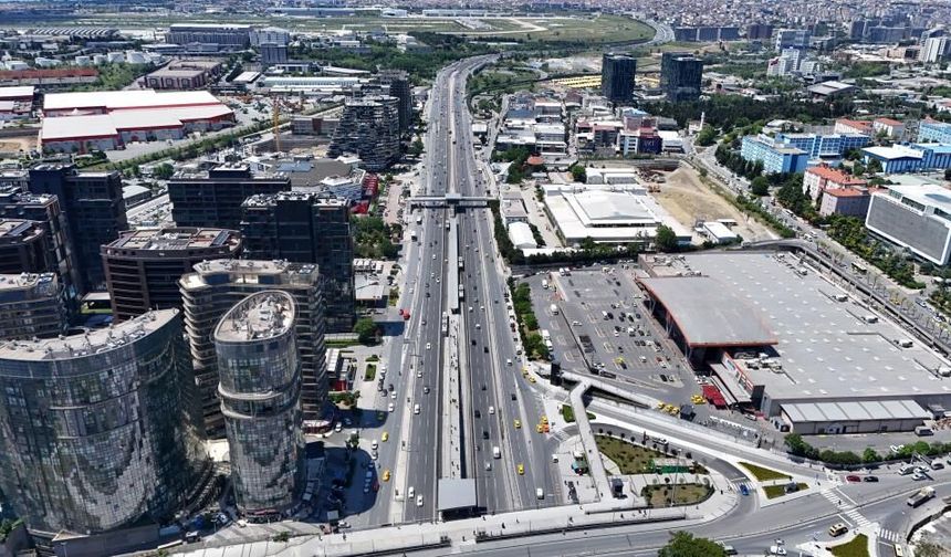 Bayram tatili İstanbul'u boşalttı