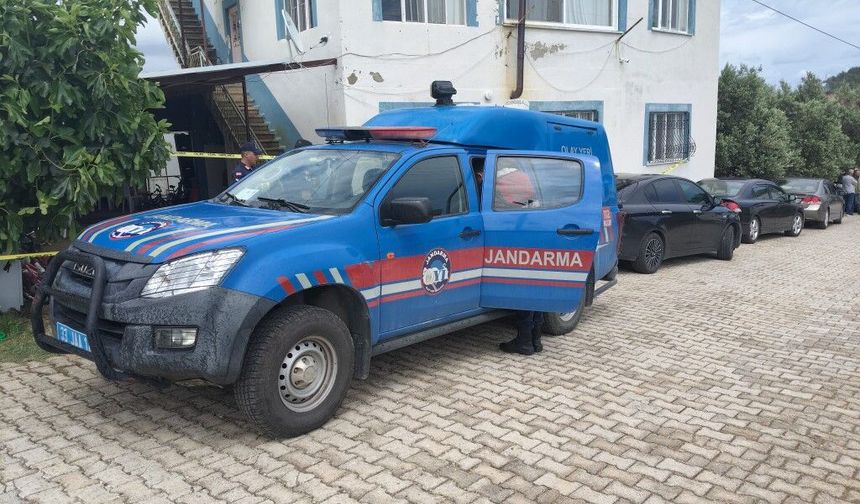 Mersin’de kahreden olay!  2 çocuk hayatını kaybetti, anne ve baba tedavi altında