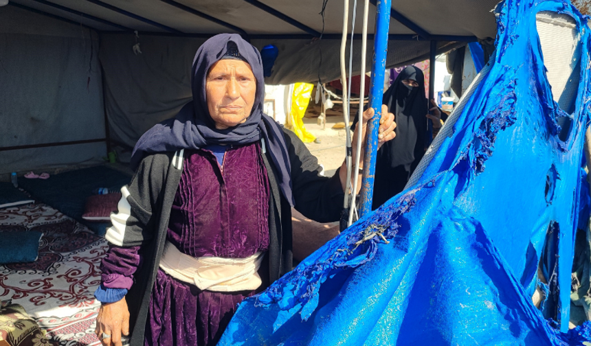 Adana’da facianın eşiğinden dönüldü: 4 çadır ve 3 konteyner küle döndü