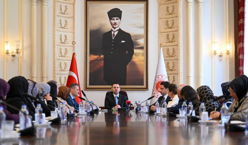 Bakan Gürlek: Gençleri uyuşturucudan korumak en büyük önceliğimiz