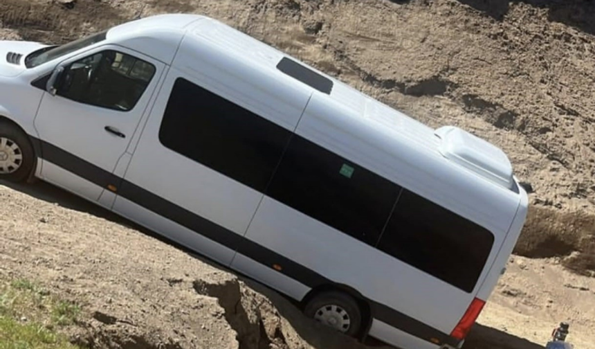 Bitlis’te öğrenciler nemrut yolunda mahsur kaldı