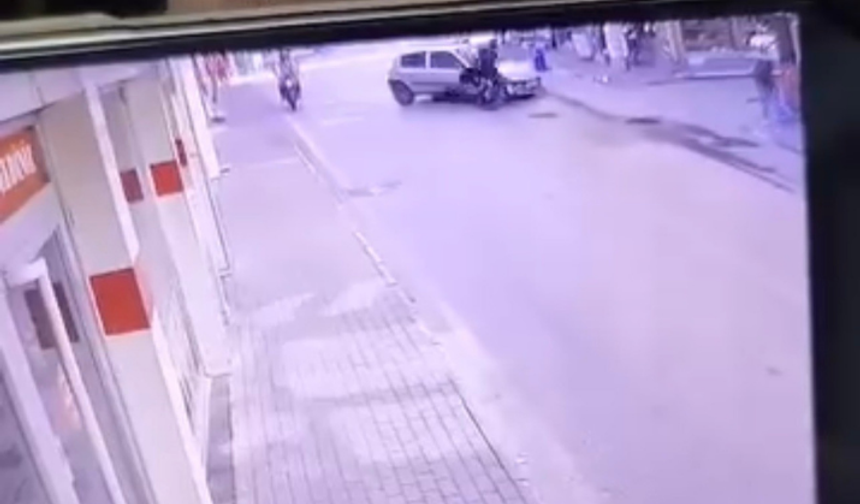 Bursa'daki kaza görenleri şaşkına çevirdi: Sürücünün burnu bile kanamadı