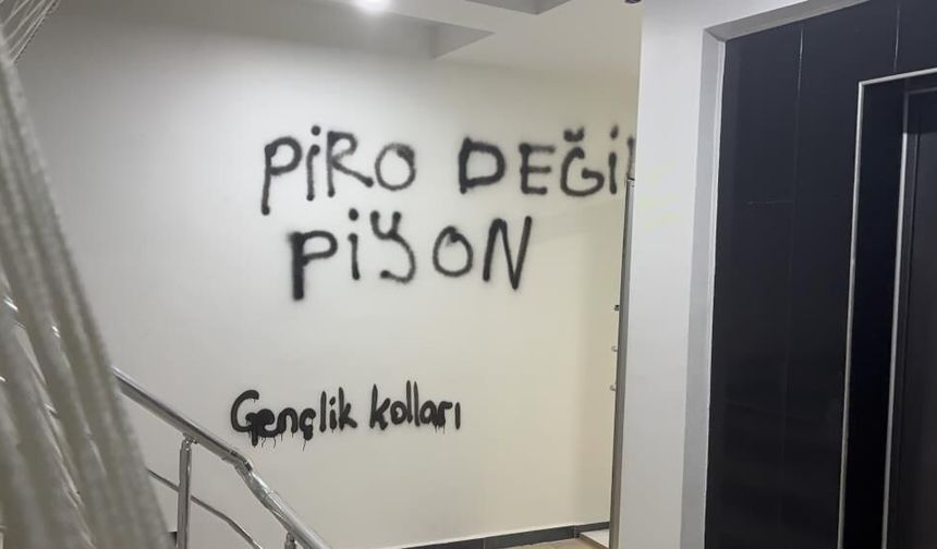 CHP'de kriz büyüyor! İl başkanlığına gidenler bu manzara ile karşılaştı
