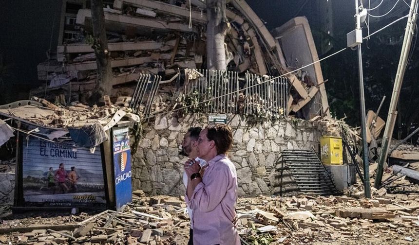 Dünyanın farklı bölgelerinde son 24 saatte 4 büyük deprem meydana geldi