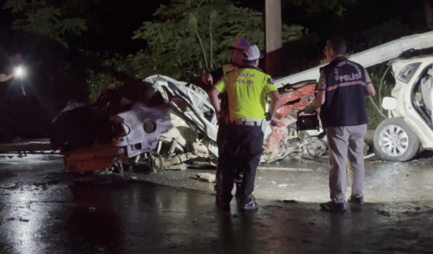 Rize’de feci trafik kazası: 3 ölü, 4 yaralı