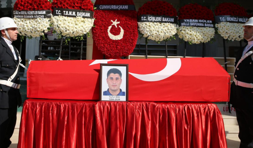 Şehit polis memuru Tayfun Baş Denizli’de son yolculuğuna uğurlandı