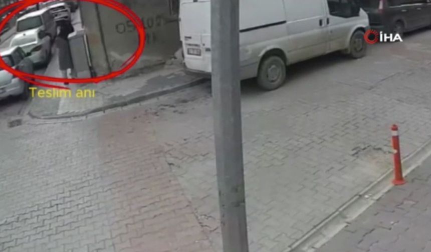 7,5 milyon lirasını dolandırıcılara kendi elleriyle teslim etti